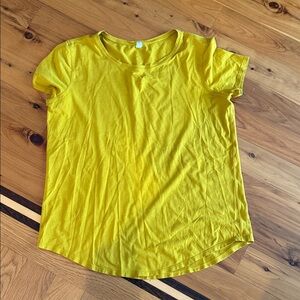 lululemon athletica Yellow Short Sleeve Tee